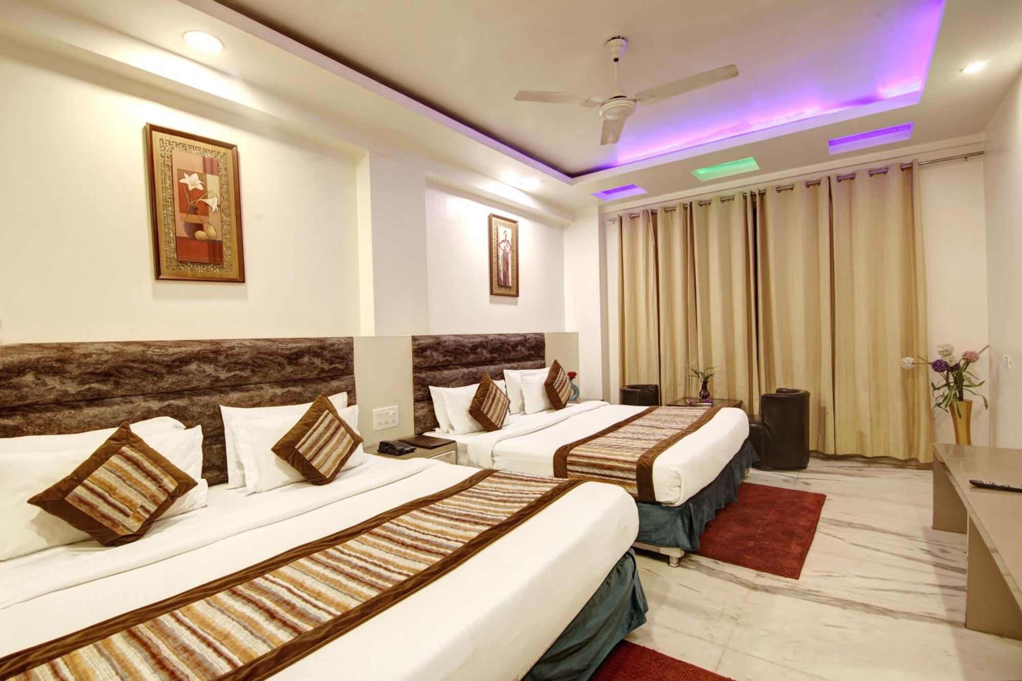 Hotel All Iz Well-By Haveliya Hotels- Traveller'S Choice Award Winner 2025 New Delhi Exterior photo